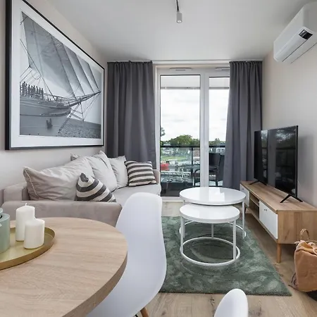 Hotel apartamentowy Lighthouse